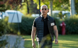 Bí quyết chăm sóc sức khỏe của tỷ phú Jeff Bezos ở tuổi U60