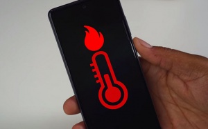 Sử dụng thiết bị điện tử an toàn trong ngày nắng nóng cao điểm