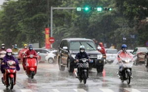 Nhiều nơi trên cả nước có mưa dông chiều tối