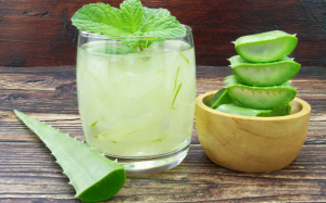 Lợi ích của việc uống nước ép nha đam khi bụng đói