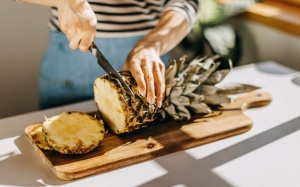 Bromelain: Enzyme trong dứa giúp chống lại nhiều bệnh tật