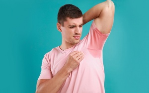 Cơ địa đổ mồ hôi nhiều nên làm gì để khắc phục? 