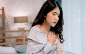 Làm thế nào để kiểm soát bệnh viêm thanh quản mạn tính?