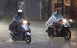 Nhiều nơi trên cả nước mưa dông trong ngày 26/6