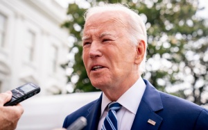 Tổng thống Mỹ Joe Biden đang phải dùng máy trợ thở khi ngủ