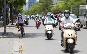 Nắng nóng tiếp tục bao trùm Bắc và Trung Bộ