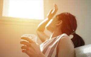 Xử trí thế nào khi bị sốc nhiệt, kiệt sức do nhiệt?