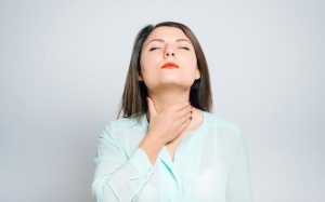 Gợi ý thực phẩm giúp làm dịu cổ họng