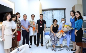 Phẫu thuật bắc cầu động mạch vành cho bệnh nhân quốc tịch Cuba