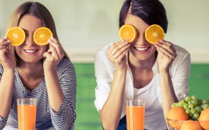 Bổ sung vitamin giúp cải thiện thị lực và bảo vệ mắt