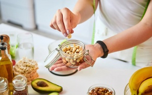 Ăn các loại hạt mỗi ngày có thể giảm nguy cơ trầm cảm