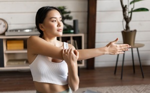 Giãn cơ toàn thân cho giấc ngủ ngon