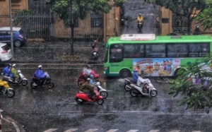 Nắng nóng ở Bắc Bộ giảm, mưa dông cục bộ vào chiều tối