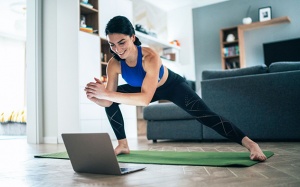 Bài tập Pilates với thảm cho cơ mông khỏe mạnh