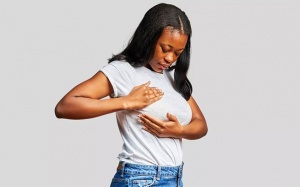 Dấu hiệu ở tai có thể cảnh báo bệnh ung thu vú