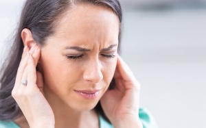 Đi tìm nguyên nhân gây tiếng sột soạt trong tai