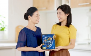 Abbott ra mắt Ensure Gold cải tiến mới dành cho người lớn tuổi