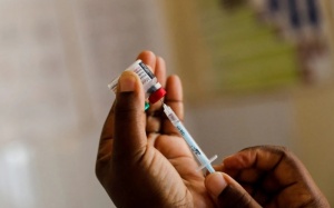 WHO khuyến nghị vaccine ngừa sốt rét, sốt xuất huyết mới cho trẻ em