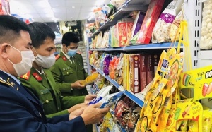 Đối phó với vấn nạn buôn lậu, gian lận thương mại và hàng giả