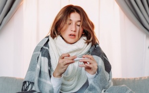 Cảm lạnh có thể ảnh hưởng lâu dài như 'COVID kéo dài'