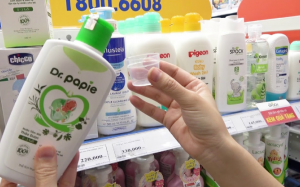 2 lô Gel vệ sinh phụ nữ và Nước tắm thảo dược bị thu hồi