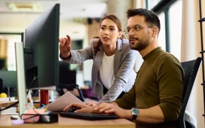 Tử vi thứ Năm (2/11/2023): Bọ Cạp nên tích cực hợp tác với mọi người xung quanh