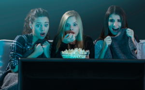 Điều gì sẽ xảy ra với cơ thể khi bạn xem phim kinh dị?