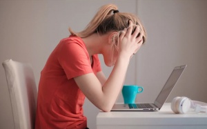 Rối loạn nhịp tim do căng thẳng, stress phải làm gì để cải thiện?