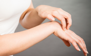 10 cách giảm ngứa da tại nhà