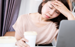 Điều gì sẽ xảy ra khi bạn uống quá nhiều caffeine?