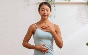 4 động tác yoga hỗ trợ tiêu hóa