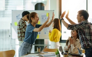 Tử vi thứ Bảy (18/11/2023): Song Ngư sẽ rất thích thú khi làm việc nhóm