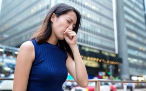 Ho khan kéo dài và giải pháp cải thiện tại nhà