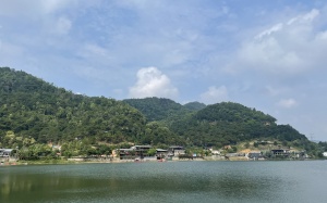 Bắc Bộ mưa vài nơi, Nam Bộ ngày nắng