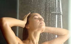 4 tác hại khi tắm nước quá nóng trong mùa Đông