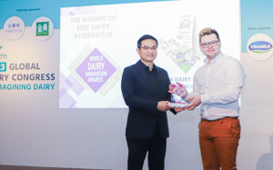 Vinamilk góp tham luận và nhận giải thưởng lớn tại Anh quốc