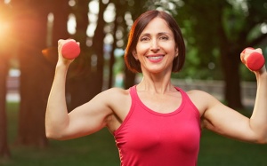 Lưu ý giúp chị em giảm béo, tăng cơ sau tuổi 40
