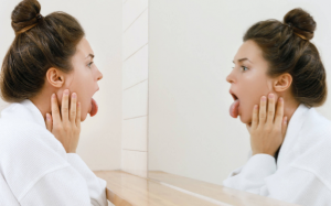 Màu sắc của lưỡi có thể cảnh báo vấn đề sức khỏe