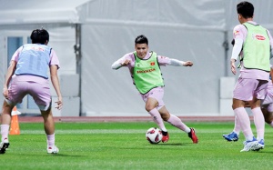 HLV Troussier tạm yên tâm về lực lượng 