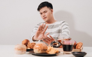 Thực phẩm, đồ uống nào làm tăng triglyceride?