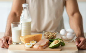 Nên ăn bao nhiêu protein và ăn thời điểm nào để phát triển cơ bắp tối ưu?