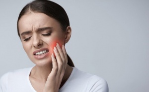 Triệu chứng và cách phòng ngừa viêm quanh răng tái phát