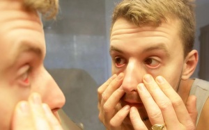 Dấu hiệu ở mắt cảnh báo bệnh ung thư gan 