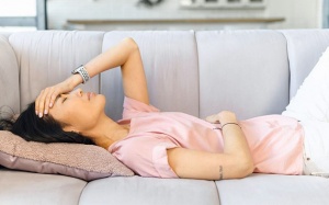 Tình trạng rong kinh và phương án cải thiện bằng thảo dược