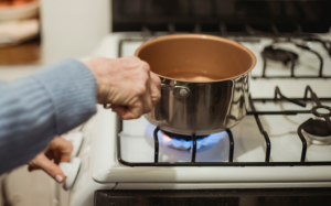 Tác động của bếp gas đến chất lượng không khí trong nhà