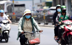 Nam Bộ và Bắc Bộ nắng nóng gay gắt