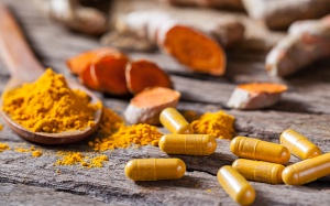Dùng thực phẩm bổ sung chứa curcumin từ nghệ sao cho hiệu quả?