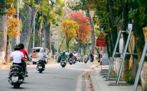 Bắc Bộ và Nam Bộ ngày nắng nóng, chiều tối mưa vài nơi