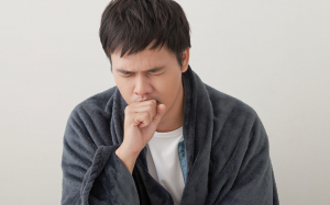 Polyp dây thanh quản do đâu và điều trị thế nào?