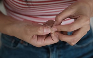 Triệu chứng ở móng tay cảnh báo bệnh nguy hiểm